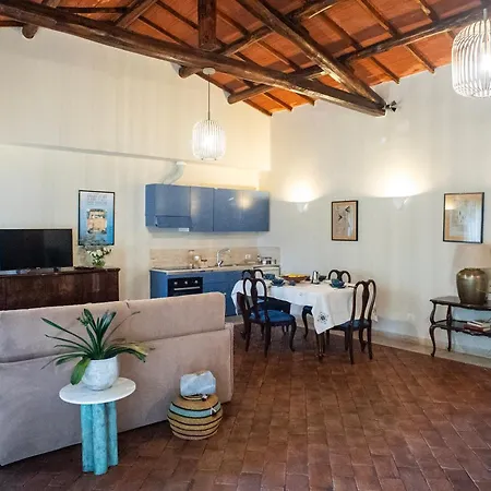 Apart Otel Hero's Garden Relais
