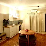 Apart-hotel Hero's Garden Relais 4*