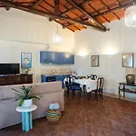 Apart-hotel Hero's Garden Relais