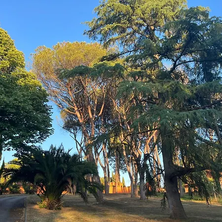 Апарт-отель Hero's Garden Relais 4*