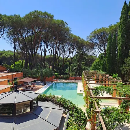 Hero's Garden Relais