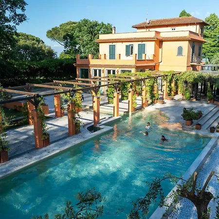 Aparthotel Hero's Garden Relais 4*