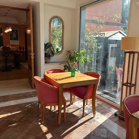 Hero's Garden Relais
