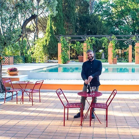 Hero's Garden Relais Aparthotel 4*